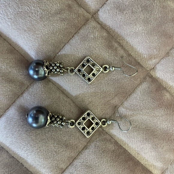 Earring Bundle - Picture 6 of 8